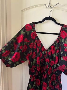 Old Navy Floral Rose Puff Sleeve Dress - Size M